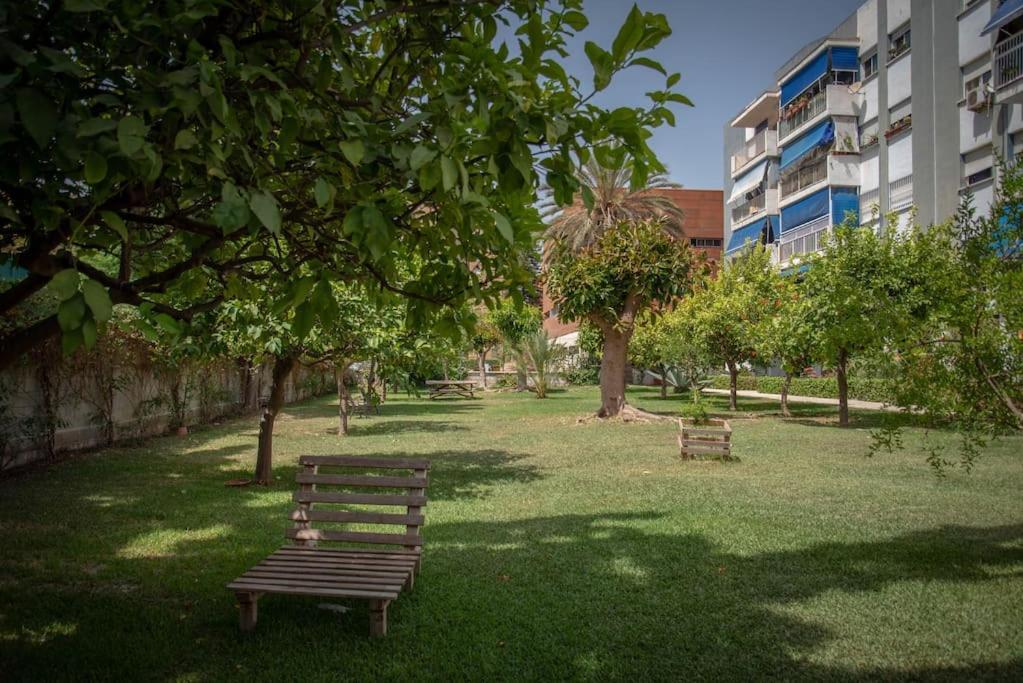 Piso Con Jardin Apartment Malaga Ngoại thất bức ảnh