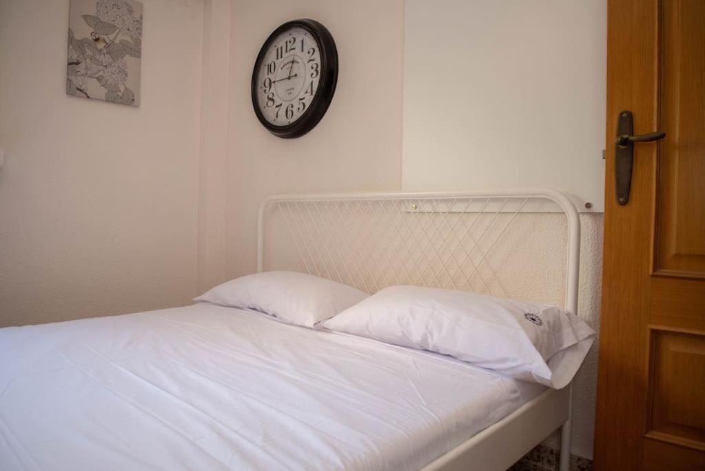 Piso Con Jardin Apartment Malaga Ngoại thất bức ảnh